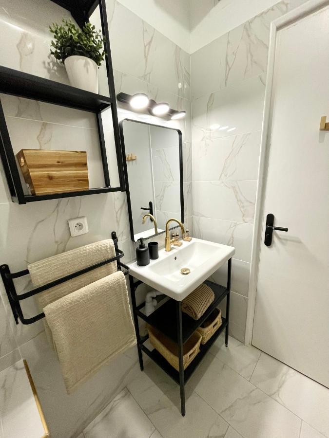 Cosy Cocoon - 2 To 4 Travelers. Leilighet Nice Eksteriør bilde